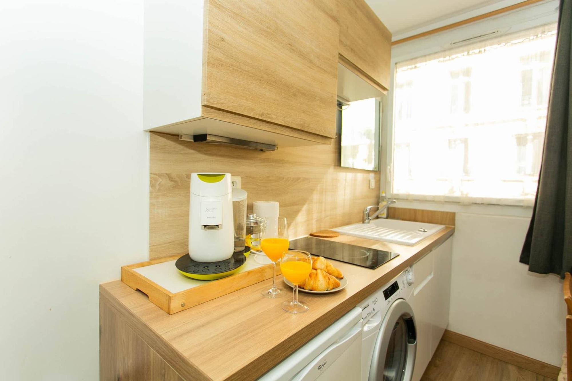 Champs Elysees & Arc De Triomphe - Cityapartmentstay Appartement Parijs