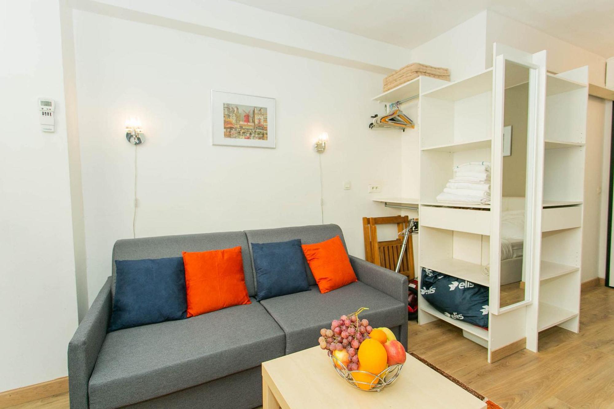 Champs Elysees & Arc De Triomphe - Cityapartmentstay Appartement Parijs